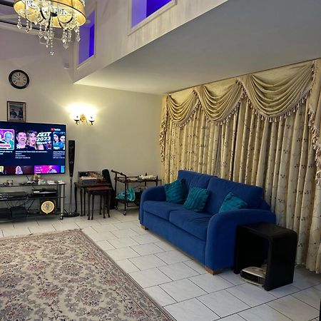 Amazing Gantshill Studio Annexe & Free Parking Redbridge Buitenkant foto