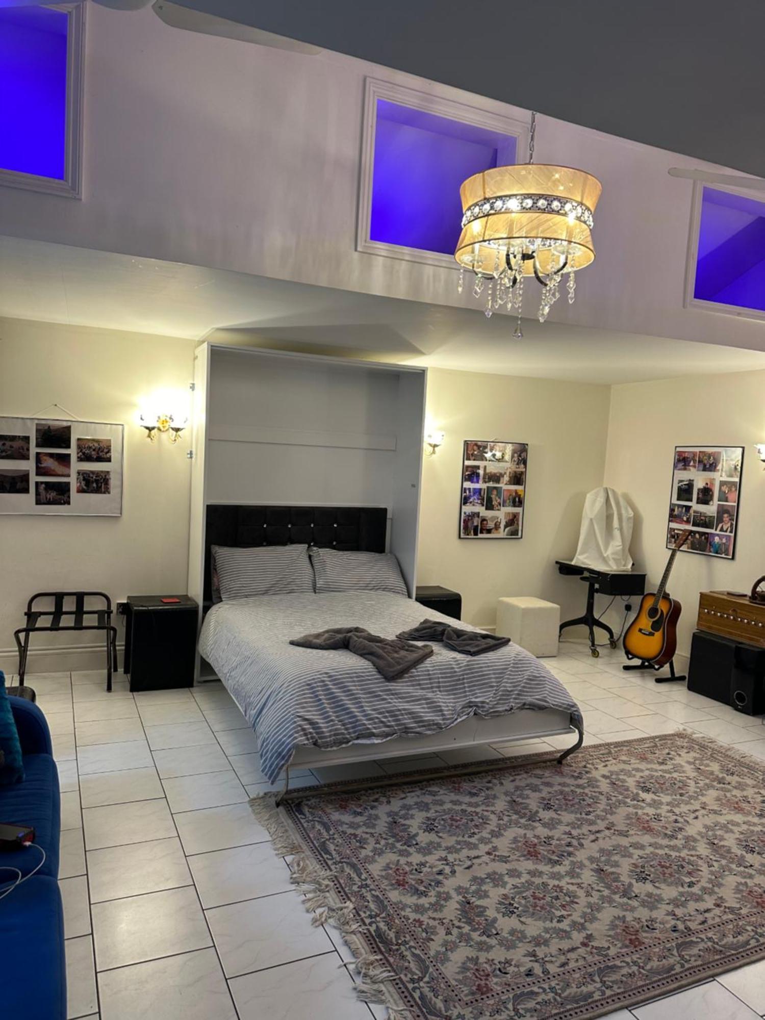 Amazing Gantshill Studio Annexe & Free Parking Redbridge Buitenkant foto
